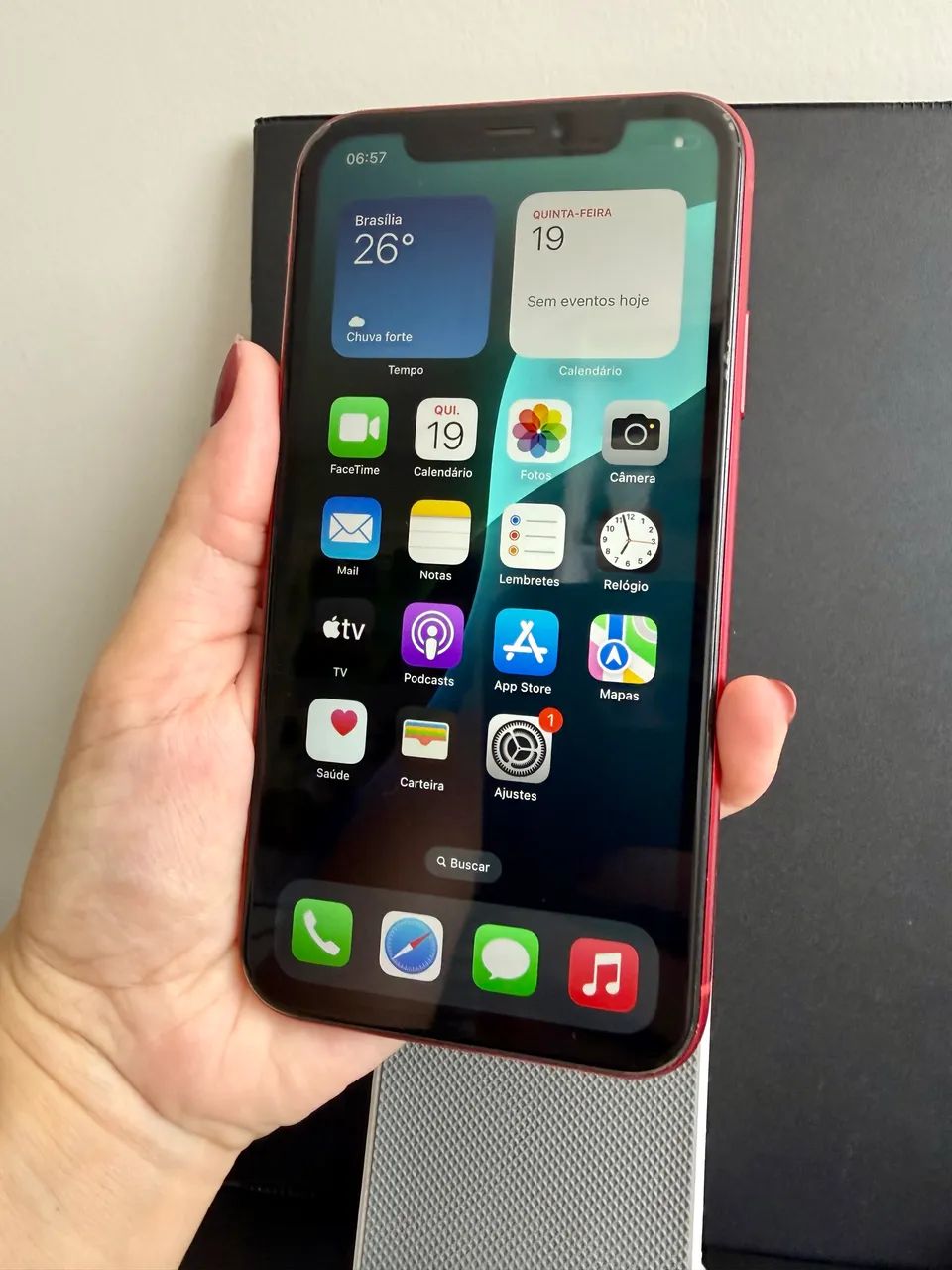 iPhone XR 64GB | bateria 76% | Vermelho - Celulares e Smartphones 