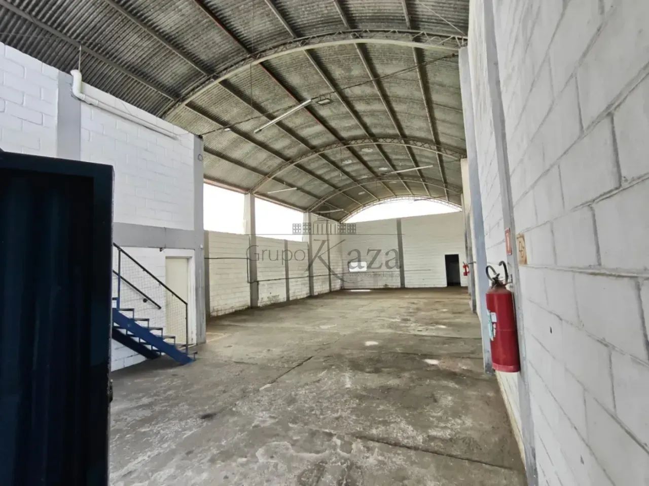 Imóvel para aluguel e venda possui 300 metros quadrados - Foto 3