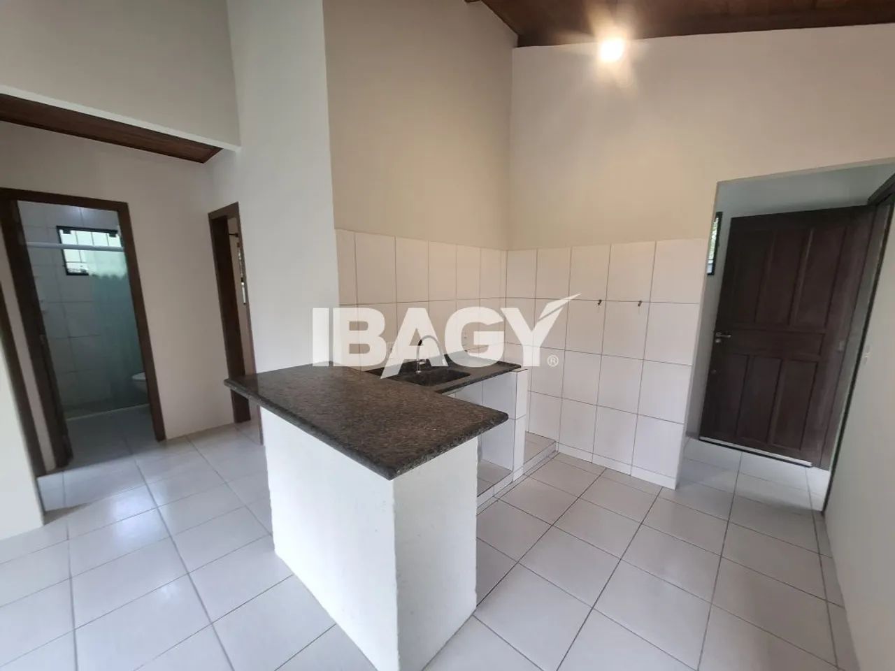 Excelente Casa 2 dormitório(s) em Rio Tavares - Florianópolis - Foto 4