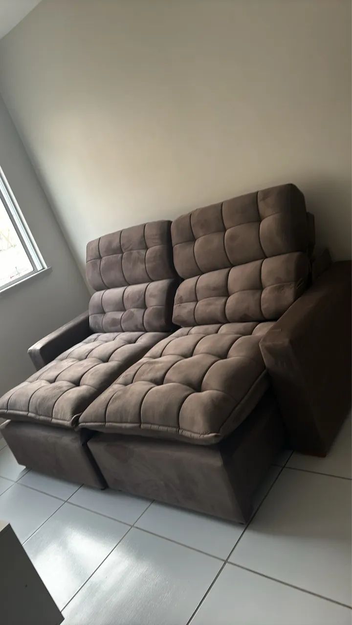 Sofá retrátil reclinável novo e embalado disponível  - Foto 3