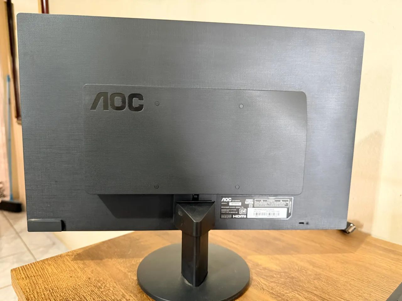 Monitor AOC 18,5 - LED HD HDMI/VGA - E970SWHNL - Foto 2