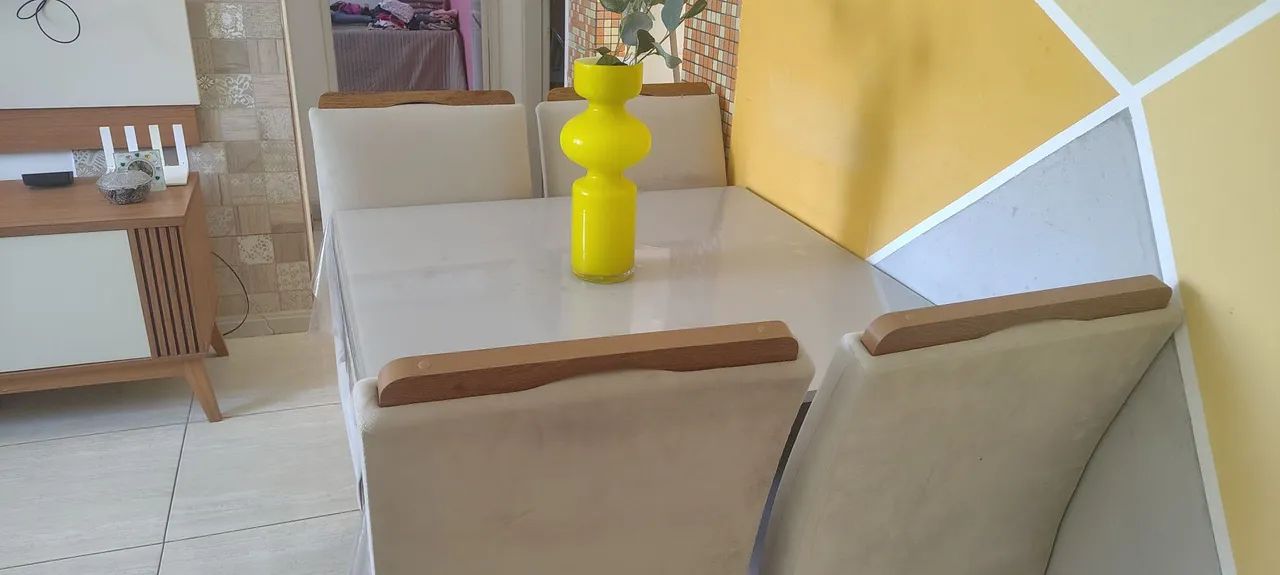 Mesa com 4 cadeiras  - Foto 3