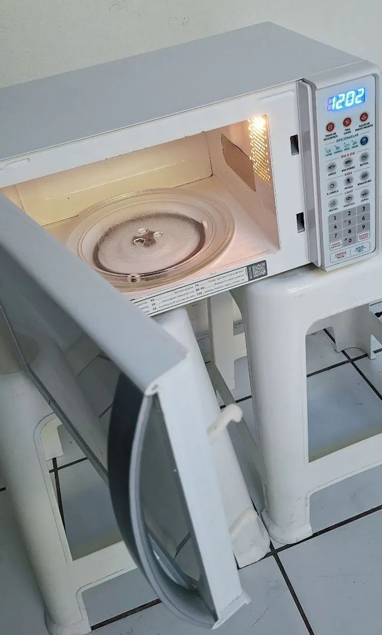 Microondas Electrolux 20 Litros - Foto 3