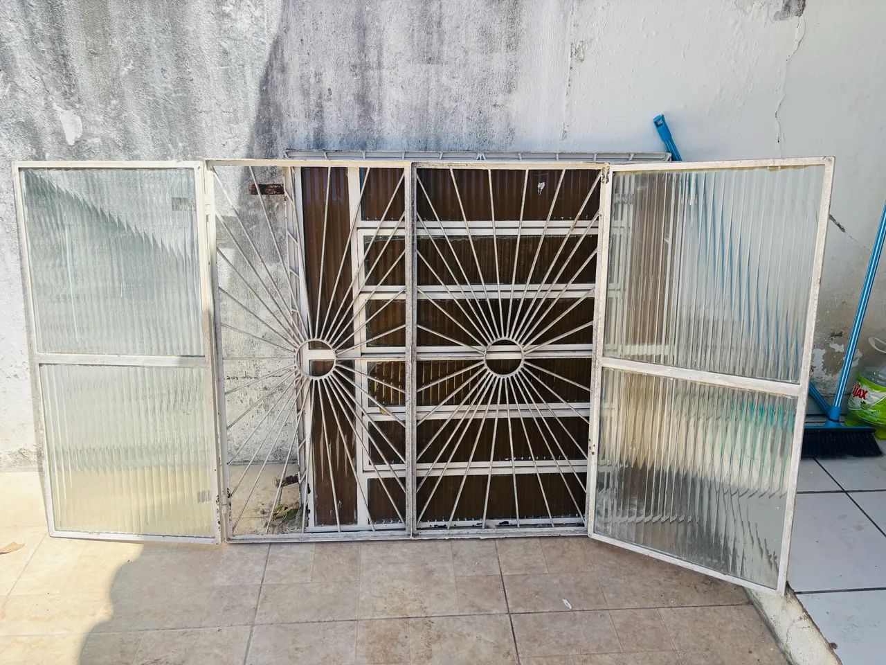 Janela de ferro usada64985875014018120