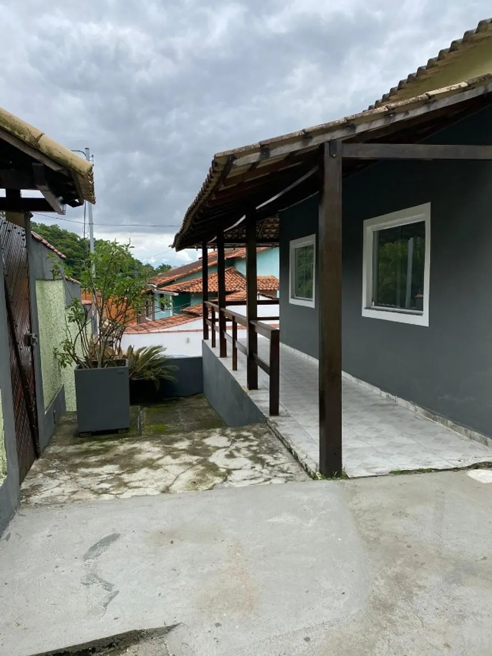 Casa 2 quartos e garagem em Pendotiba