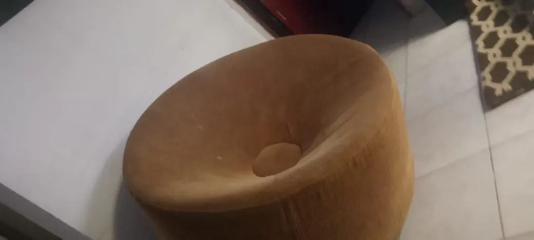 Poltrona estilo puff resistente com base ferro - Foto 3