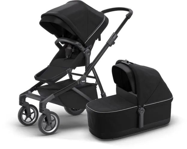 Carrinho Thule 11000007 kit com Moises cor midnight black com todos os acessórios 