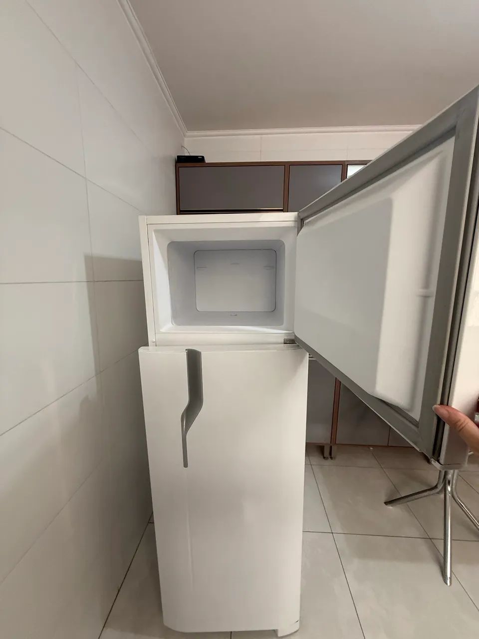 Geladeira Eletrolux 260L - Foto 3