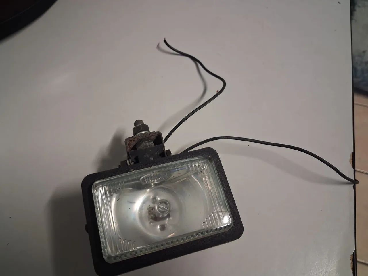 Farol auxiliar 12v retangular 