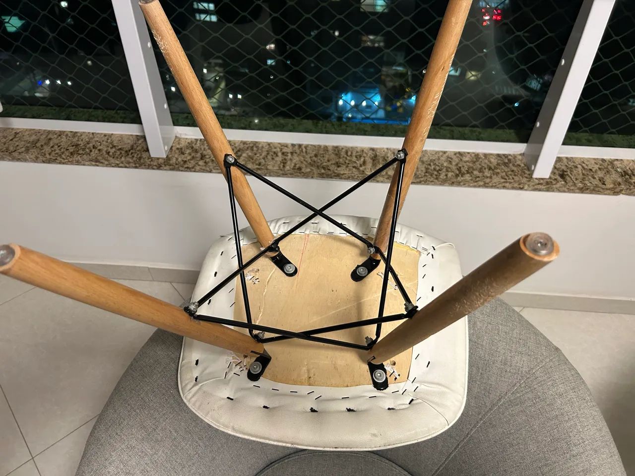 Cadeira Charles Eames Eiffel DSR/DKR com Assento Estofado em Botonê - Foto 3