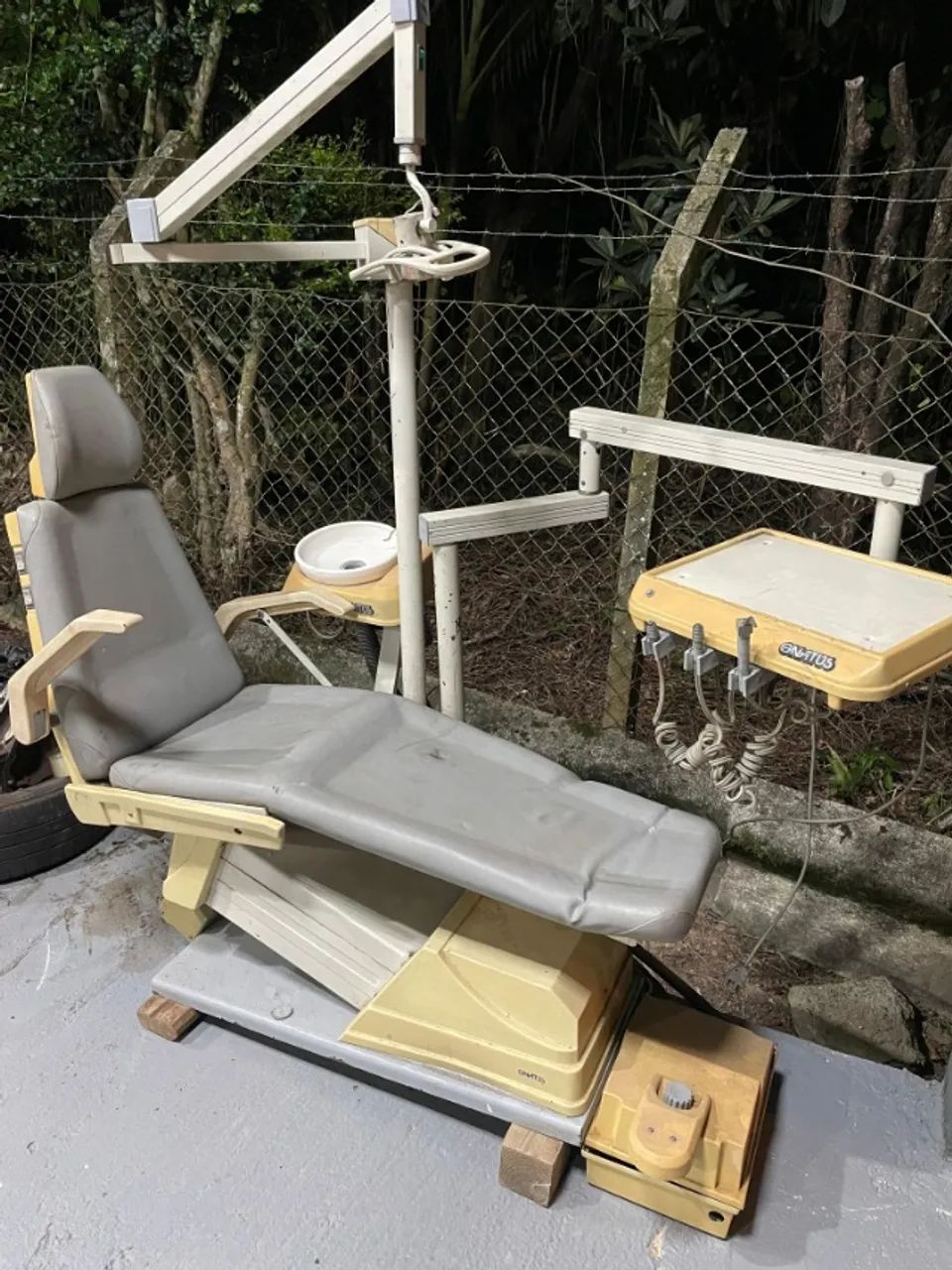 CADEIRA DE DENTISTA USADA - Foto 2