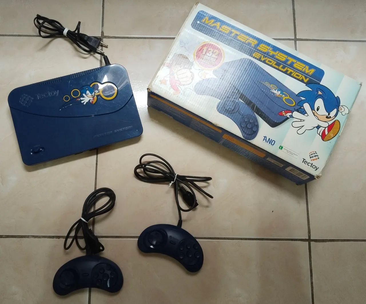 ? Master System Evolution Tec Toy - 132 Jogos + 2 Controles - Foto 2