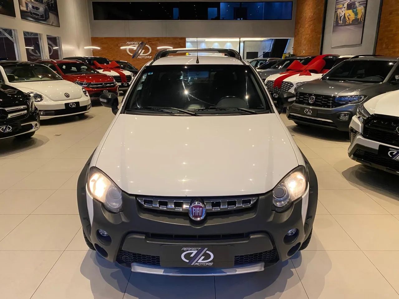Fiat Strada Adv. Ext./ Ext.1.8 Locker Flex CE 2015 - Foto 2