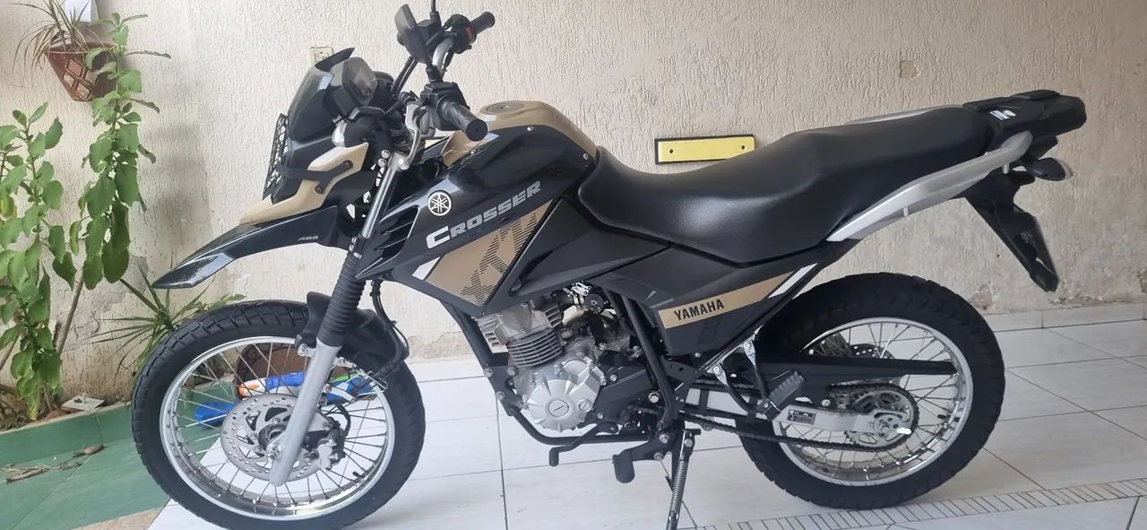CROSSER Z 150  IMPECAVEL 