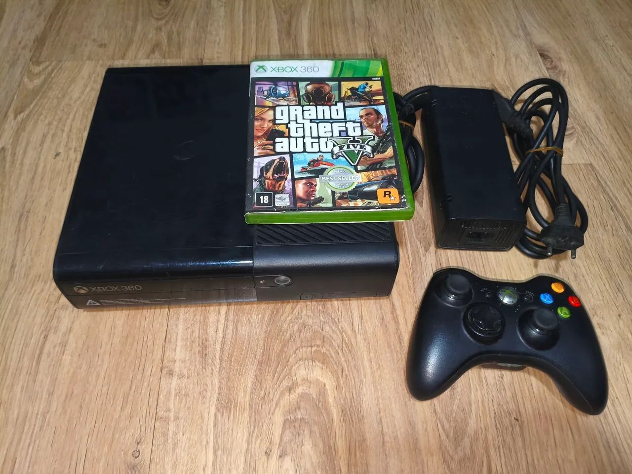 Xbox 360 Super Slim 