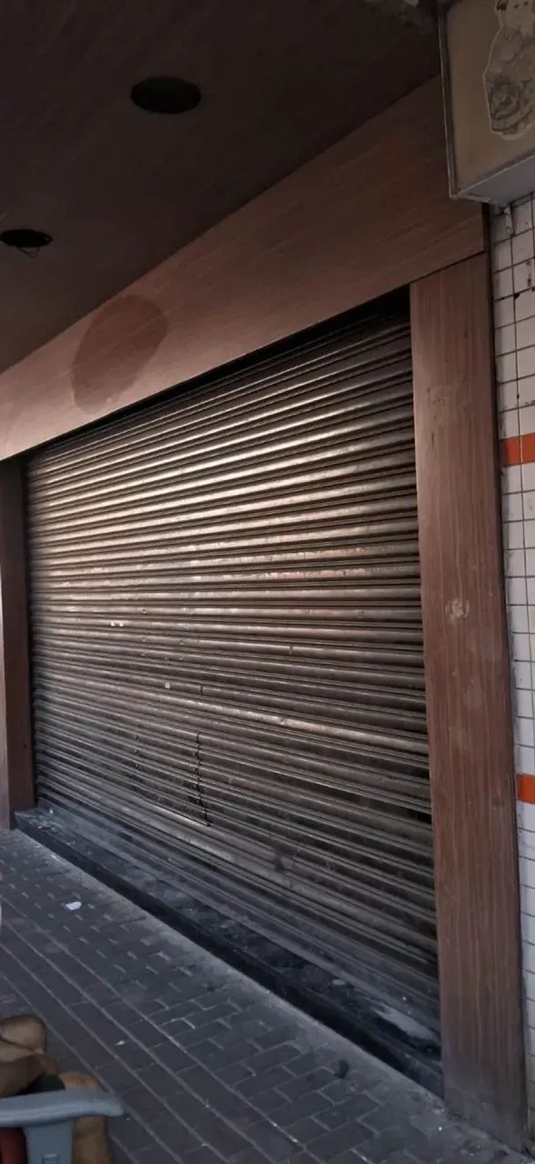 Loja medindo 21 mts em Centro - São Gonçalo - RJ