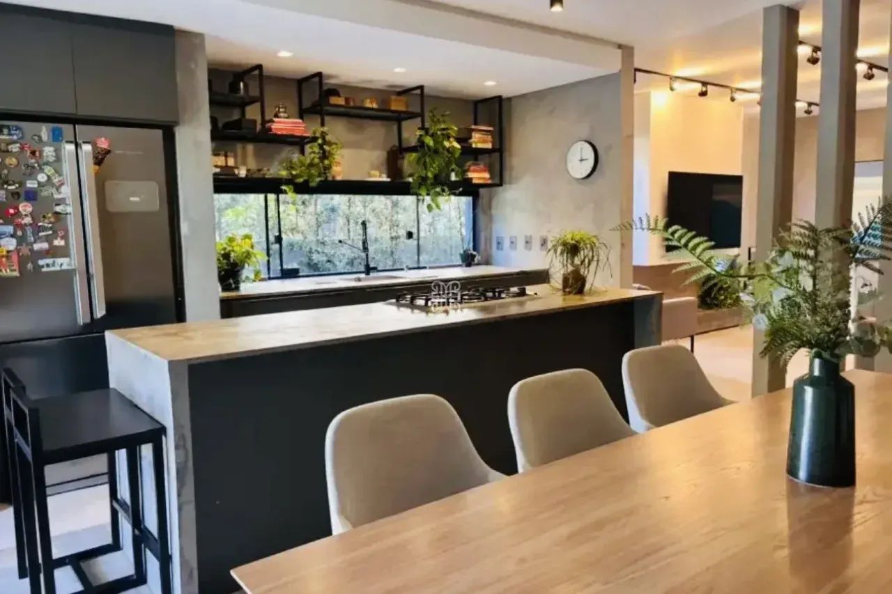 Casa Ampla e Aconchegante com 4 Suítes, Piscina e Espaço Gourmet- Jurerê - Florianópolis-S - Foto 3