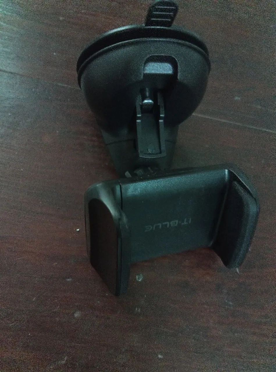 Suporte Cel pra colocar no vidro do carro