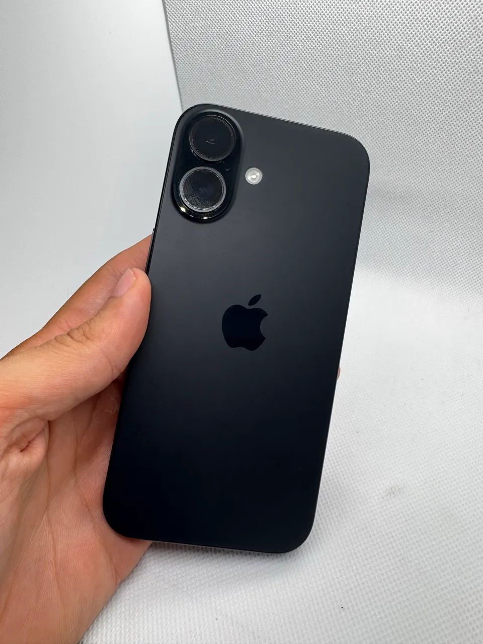 iPhone 16 Seminovo bateria 93% - Celulares e Smartphones
