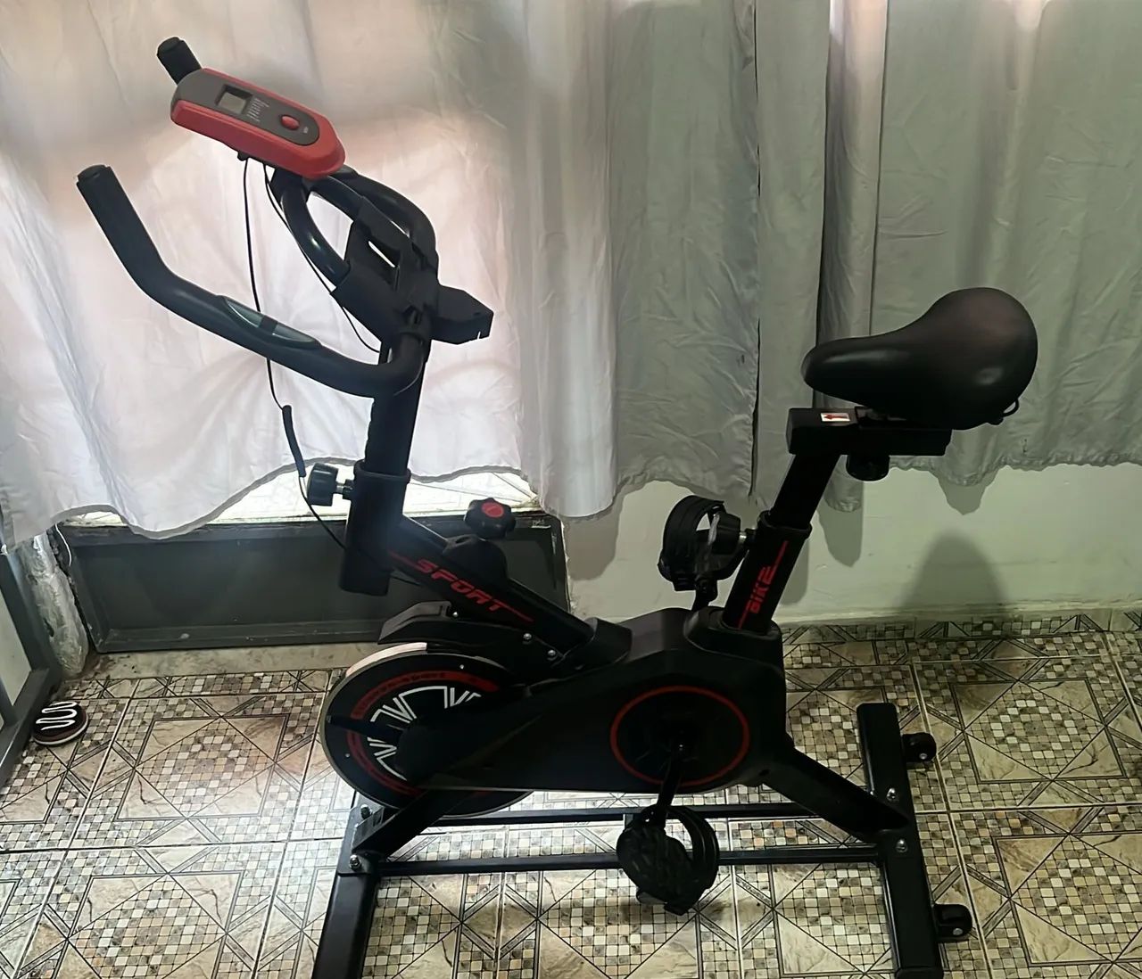 Bicicleta spinning (LEIA O ANÚNCIO)