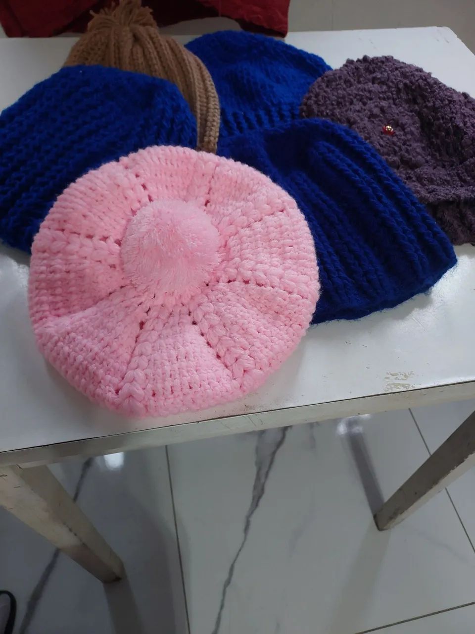Toucas feito a mão em croche  - Foto 3