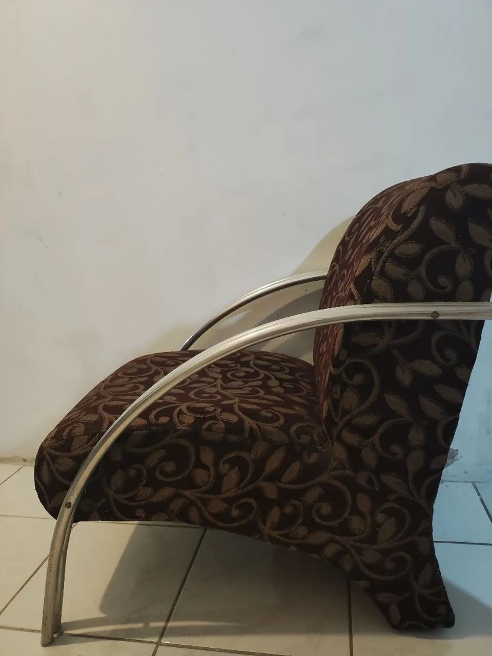 Vende - se conjunto de poltronas