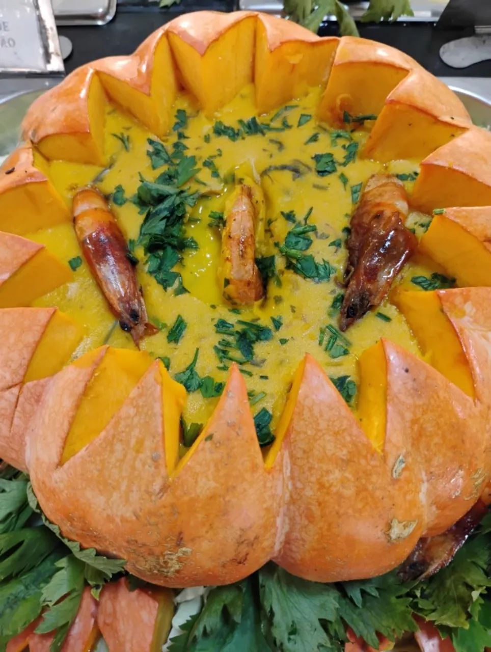 VAGA COZINHEIRO e AUXILAR COZINHA LAURO DE FREITAS  - Foto 4