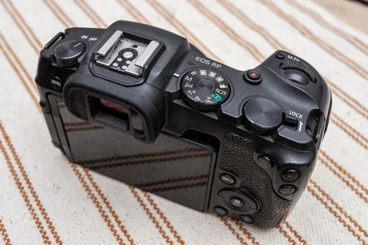 Câmera Canon EOS RP Mirrorless - Foto 4
