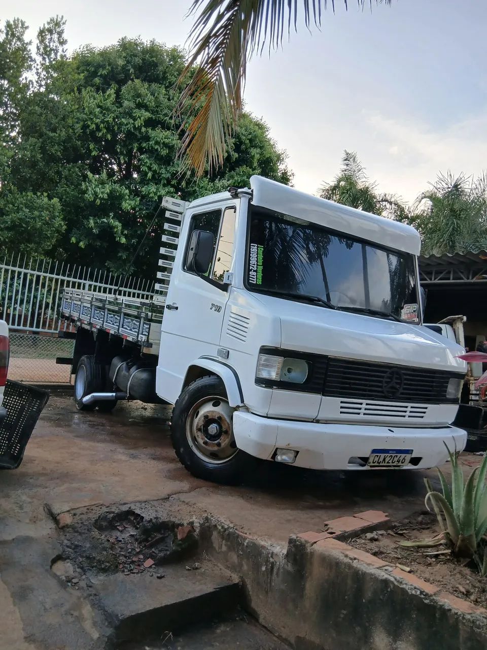 Mercedes bemz 710 - Foto 2