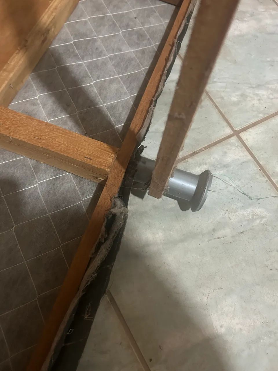 Cama de casal em bom estado, pronta para uso - Foto 3