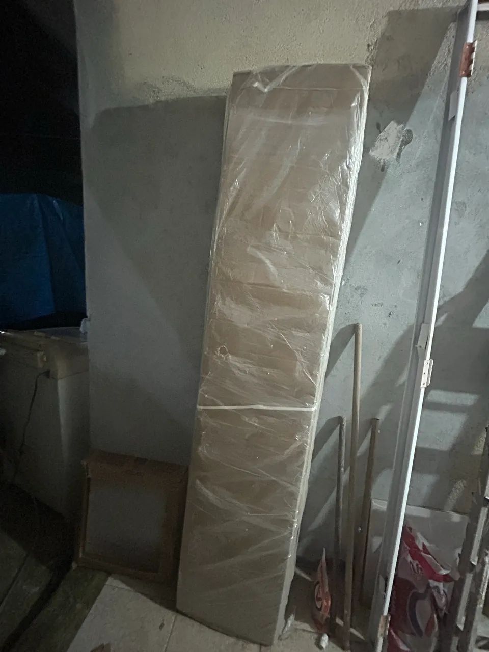 VENDO GUARDA ROUPA DE SOLTEIRO AINDA EMBALADO - Foto 2