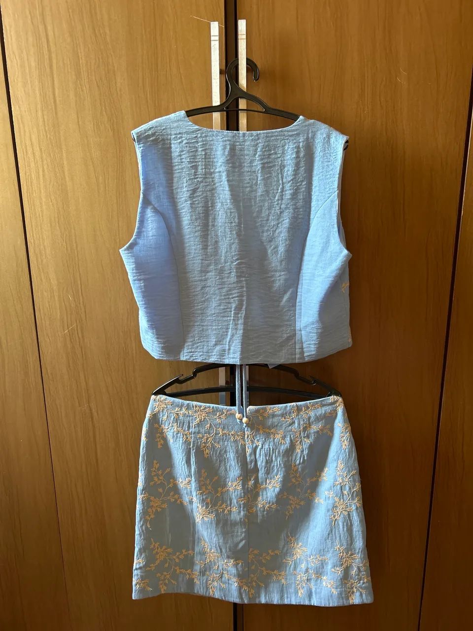 Conjunto de saia e colete  - Foto 4