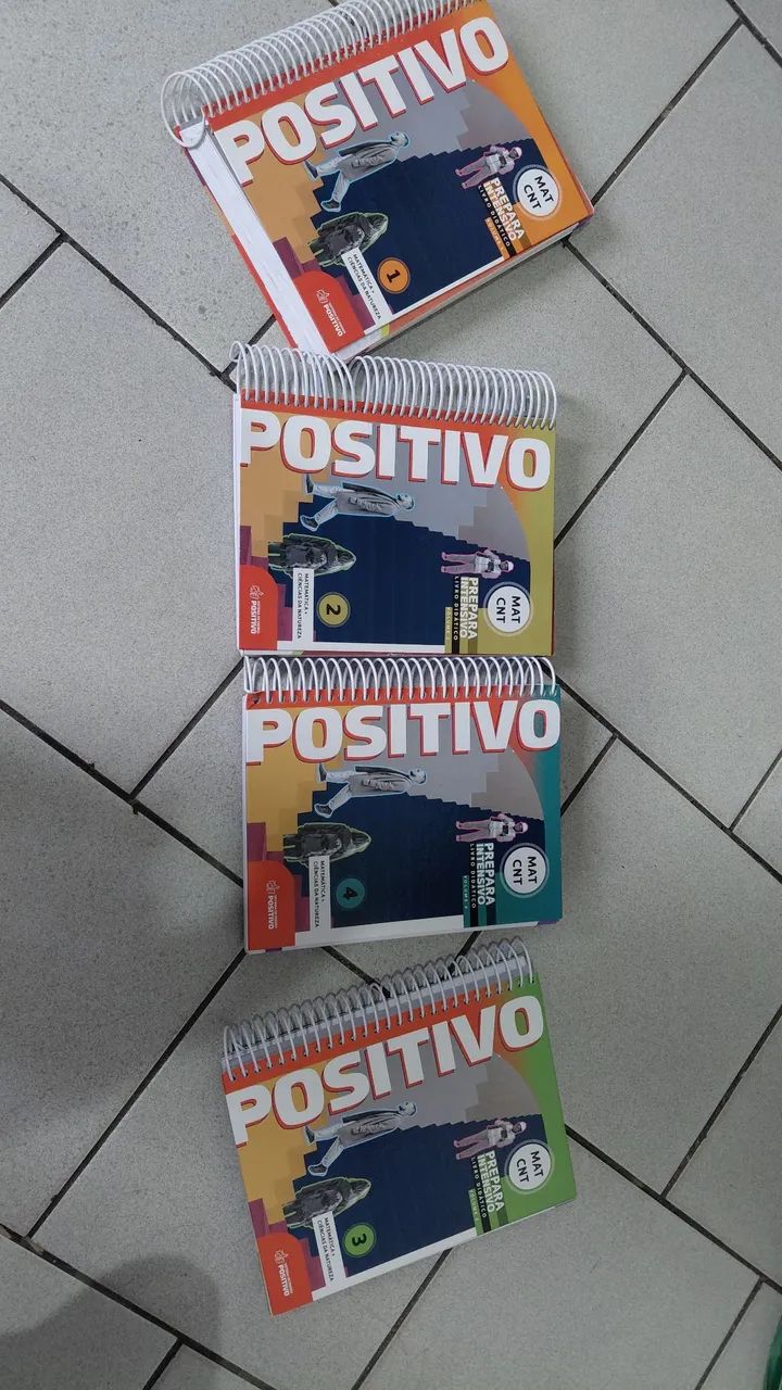 livros sistema positivo - prepara intensivo 3  ano E.M