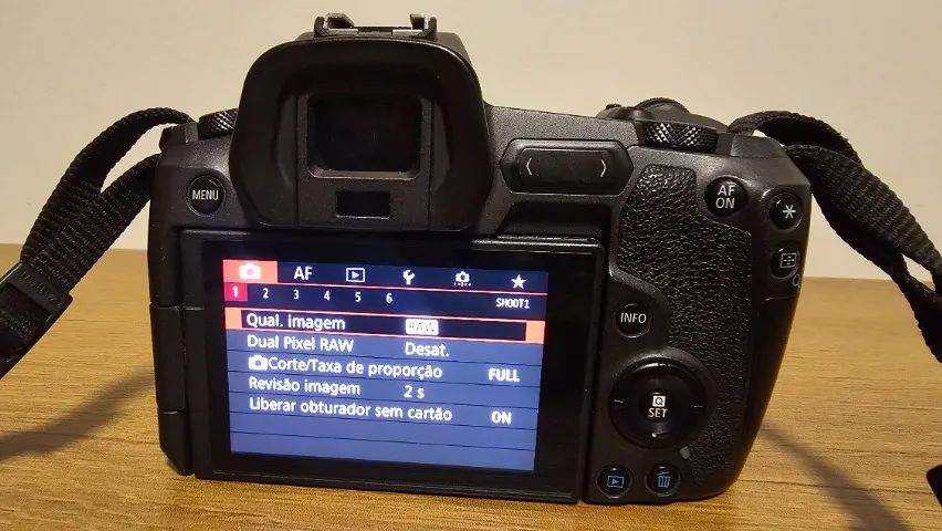 Canon R  - Foto 3