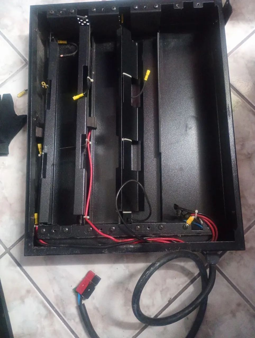 CASE 8 BATERIAS 12V 9AH - Foto 3