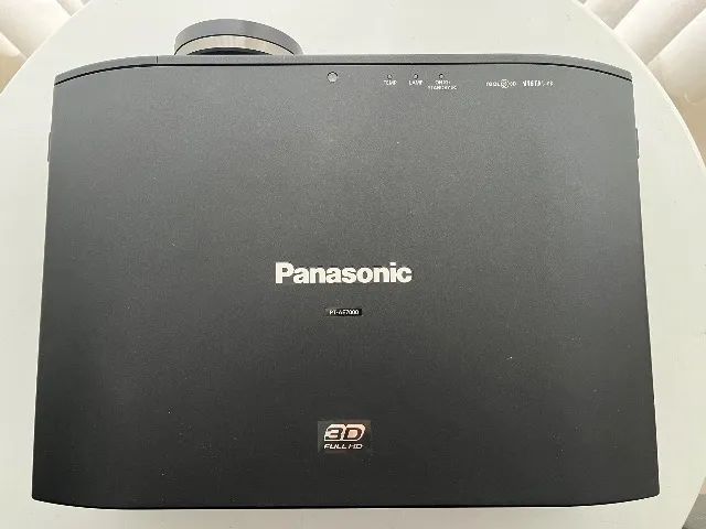 Kit Cinema 3D: Projetor Panasonic PT-AE7000U + 2 Óculos Ativos + Filme Blu-ray - Foto 4