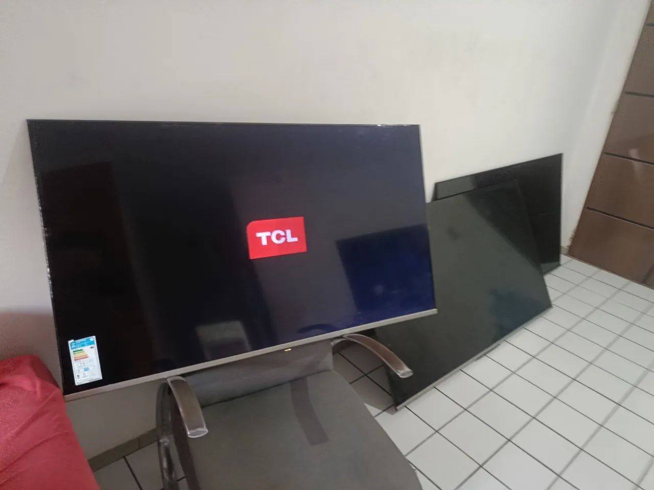 TVs para retirada de peça - TCL e Philips 