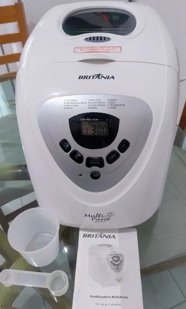 Vendo Panificadora MultiPane em bom estado, funcionando.
