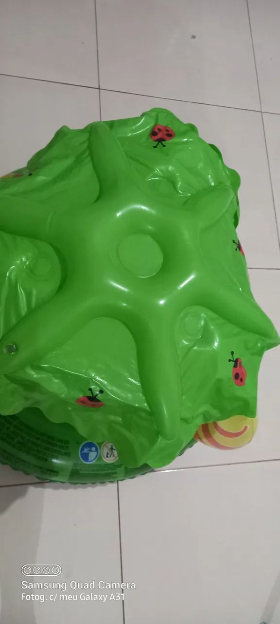 Vendo boia infantil  semi nova valor 70  - Foto 3