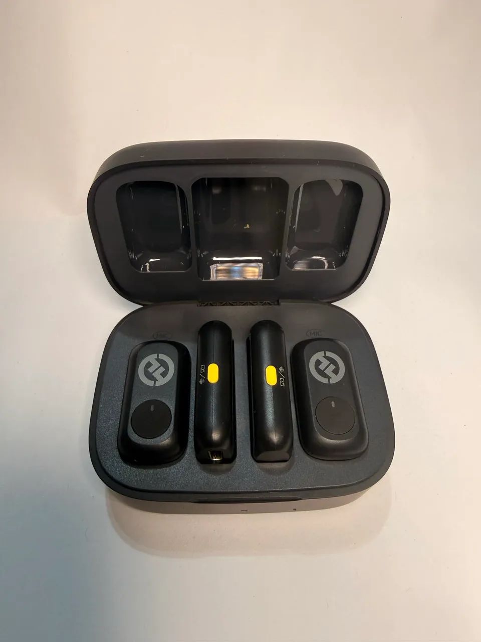 Microfone Hollyland Lark A1Duo Combo Duplo - USB C e Lightning (Preto) - Foto 3