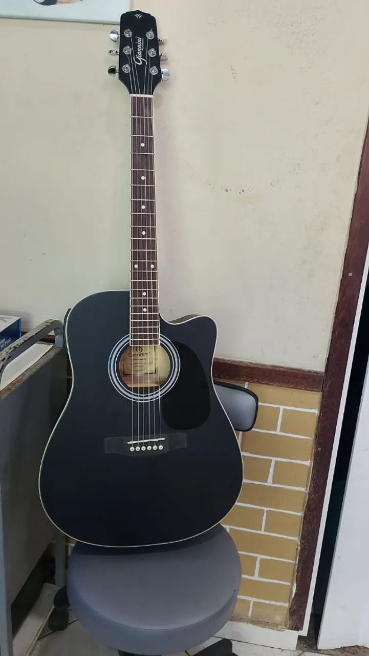 Violão giannine