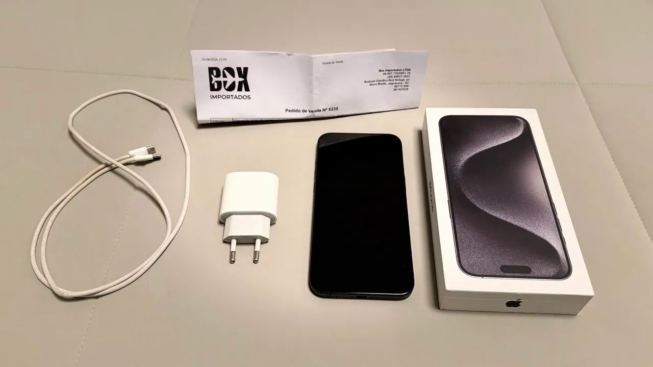 iPhone 15 Pro Max 256GB Titânio Preto - Impecável, único dono, com caixa e NF - Foto 3