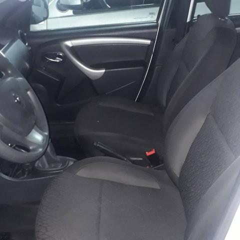 Duster expression 1.6 2016 mec estado de zero - Foto 4