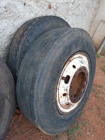 Pneu 1.100 com roda - Foto 3