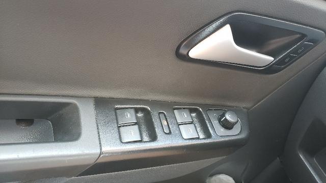 Vw - Volkswagen Fox Confortline 1.0 - 2016 - Foto 10