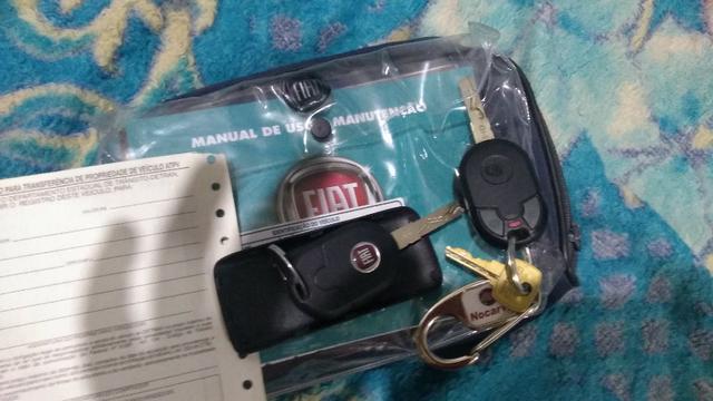 Fiat Strada 3 porta 1.4 flex - Foto 8