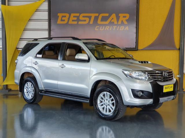 TOYOTA HILUX SW4 SRV 3.0 4X4 7L AUTOMÁTICO - Foto 13