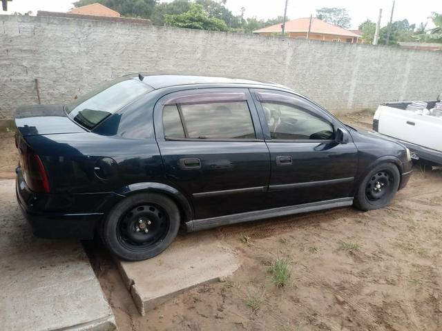 Vendo astra ano 2000 8valvulas legalizado baixo doc em dia e recibo em branco - Foto 3