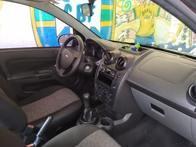 Ford Fiesta 2011 1.6 - Foto 3
