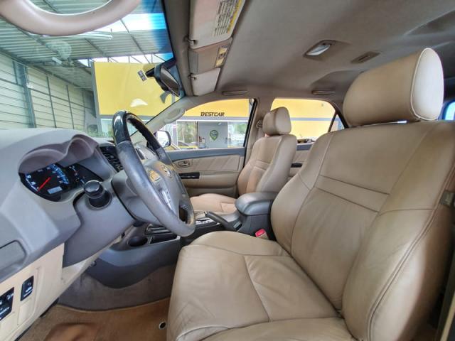 TOYOTA HILUX SW4 SRV 3.0 4X4 7L AUTOMÁTICO - Foto 4